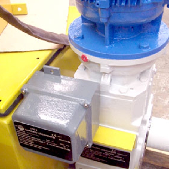 Công tắc giới hạn auxema-stemmann INH4/50  3INA200/4   3 INA-T21, 3 INA-T22,3 INA-T23, 3 INA-R21, 3 INA-R22, 3 INA-R23, 3 INA-S21, 3 INA-S22, 3 INA-S23, IC-1,IC-2, IC-3, IC-4