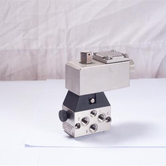 P5001-6-2R-B5+24V-DC-22-H-LW2  5/2 Low Power Solenoid Valve Rotex Automation