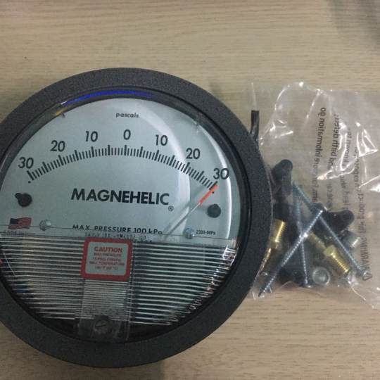 Đồng hồ chênh áp Magnehelic 2000 Dwyer  2000-3kPa
