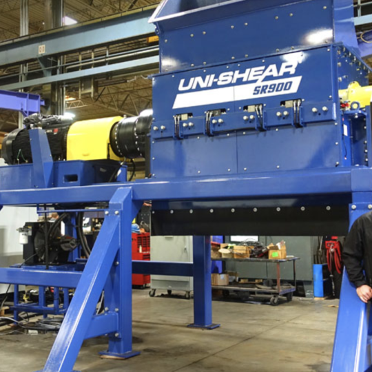 Máy nghiền trục đơn SINGLE SHAFT SHREDDER SR900 SSI Shredding Systems