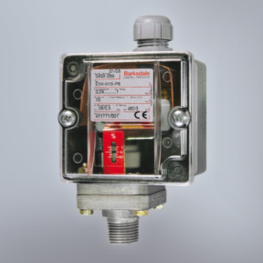 Cảm biến áp suất dầu  - Model: E1H-H90-P4-EXI - Hãng: BARKSDALE