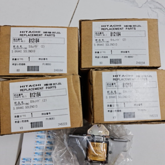 Phụ tùng tời điện Hitachi  Cuộn hút P/N: 812184: S Brake Solenoid