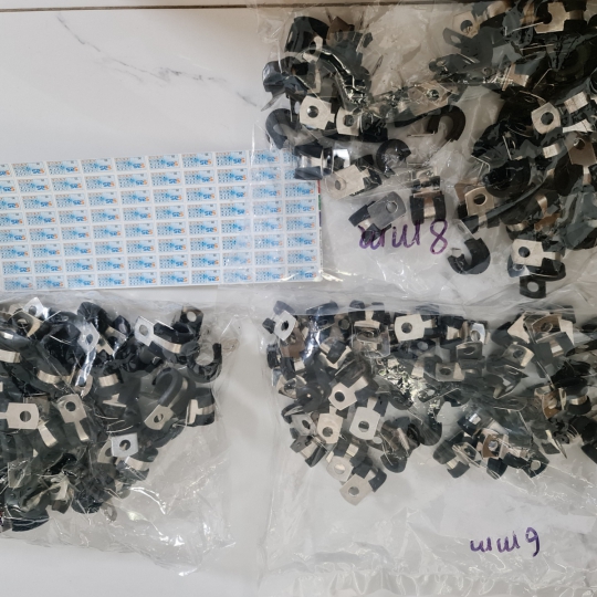 Kẹp cao su chữ P Inox 304 size 8mm , Kẹp cáp cao su bọc loại P, kẹp ống R, nhiều kích cỡ, kẹp ống các kích cỡ
