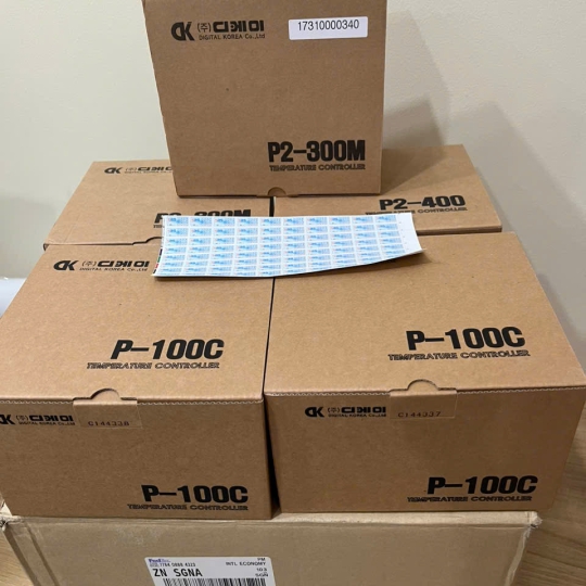 Bộ điều khiển nhiệt độ kỹ thuật số cho máy biến áp P-300C For 3 phase hãng Digital Korea